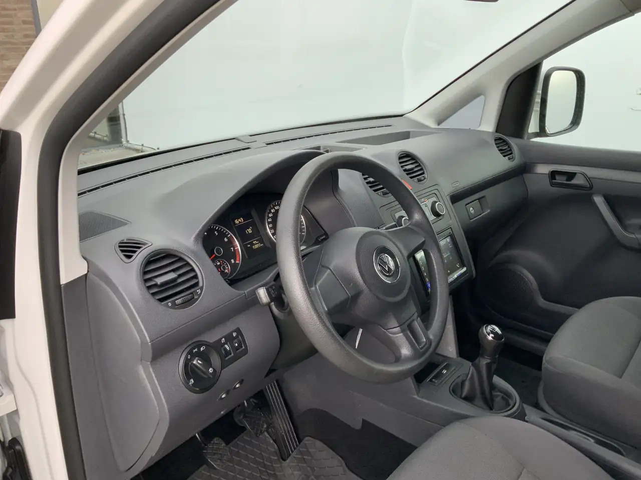 Volkswagen Caddy BENZINE !!! 1.2 TSI Airco Side Bar Alu Velg Trekha - Furgoneta pequeña: foto 5 Volkswagen Caddy BENZINE !!! 1.2 TSI Airco Side Bar Alu Velg Trekha - Furgoneta pequeña: foto 5