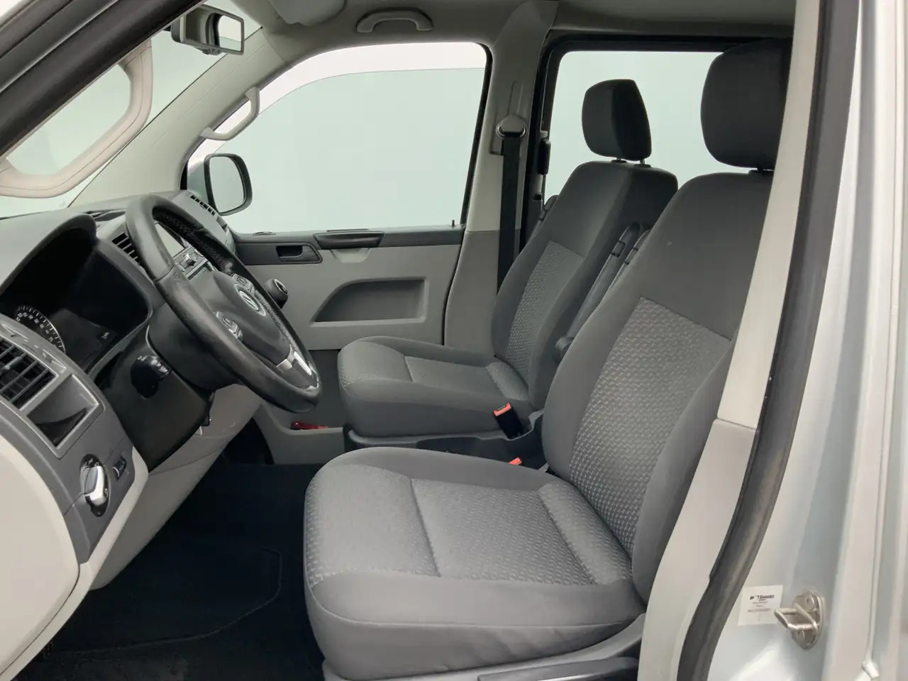 Volkswagen T5 Transporter MARGE 2.0 TDI L2H1 Dub Cab Airco Cruise Alu Velg S - Furgoneta combi: foto 4 Volkswagen T5 Transporter MARGE 2.0 TDI L2H1 Dub Cab Airco Cruise Alu Velg S - Furgoneta combi: foto 4