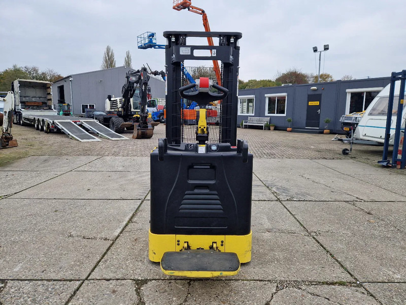 Hyster S1.5S elektrische stapelaar - Apilador: foto 5 Hyster S1.5S elektrische stapelaar - Apilador: foto 5