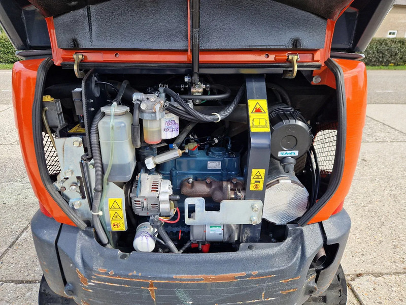 Kubota KX019-4 met 1990 uur - Miniexcavadora: foto 4 Kubota KX019-4 met 1990 uur - Miniexcavadora: foto 4