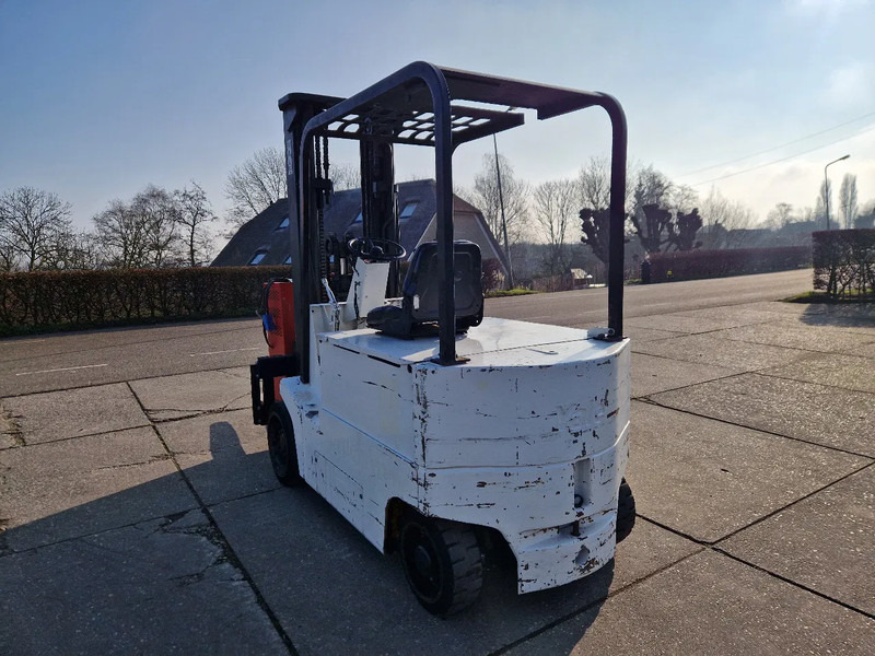 Yale 4.5 ton elektrisch triplomast - Carretilla elevadora eléctrica: foto 3 Yale 4.5 ton elektrisch triplomast - Carretilla elevadora eléctrica: foto 3