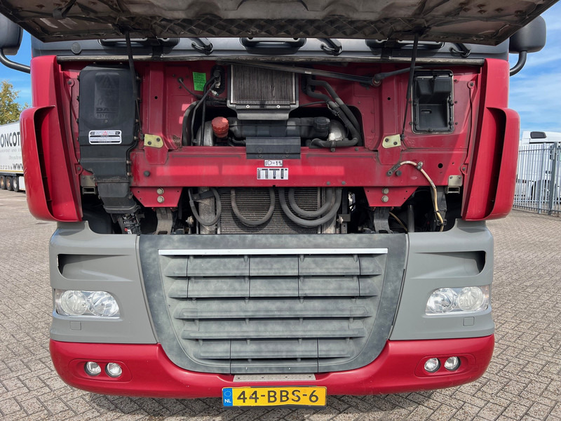 DAF XF105.460 Space Cab - Camión chasis: foto 4 DAF XF105.460 Space Cab - Camión chasis: foto 4