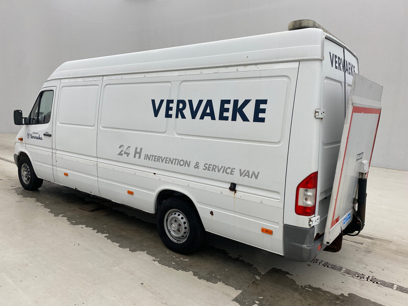 Furgón Mercedes-Benz Sprinter 311 CDi: foto 7