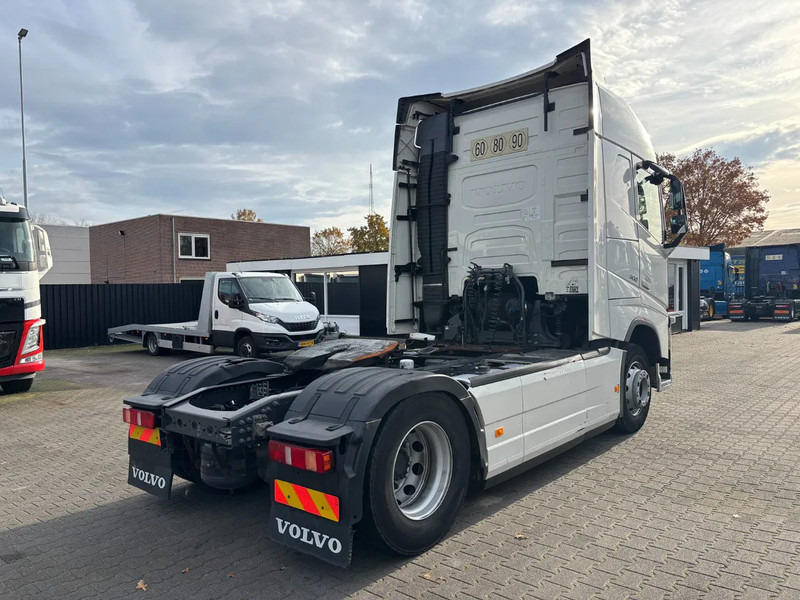 Volvo FH 500 Globetrotter Euro 6 - Cabeza tractora: foto 4 Volvo FH 500 Globetrotter Euro 6 - Cabeza tractora: foto 4