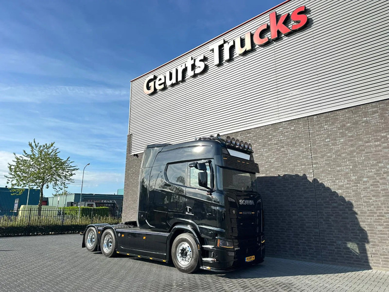 Scania S660 V8 6X2 LONGLINE SPECIAL INTERIOR BUFFL TREKKER MET HYDRAULIEK / SATTELZUG / TRACTOR UNIT / CAMIÓN - Cabeza tractora: foto 5 Scania S660 V8 6X2 LONGLINE SPECIAL INTERIOR BUFFL TREKKER MET HYDRAULIEK / SATTELZUG / TRACTOR UNIT / CAMIÓN - Cabeza tractora: foto 5