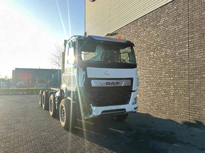 Camión chasis DAF CF 530 8X4 CHASSIS CAB SCHADE/UNFALL/DAMAGE: foto 7