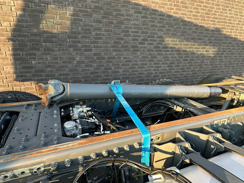 Camión chasis DAF CF 530 8X4 CHASSIS CAB SCHADE/UNFALL/DAMAGE: foto 18