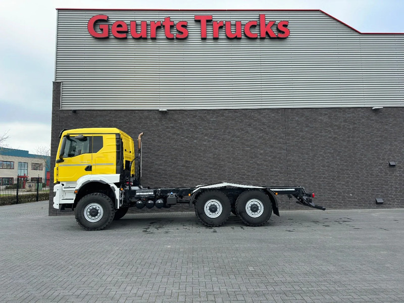 MAN TGS 33.540 6X6 BB CH HEAVY DUTY CHASSIS CABINE/NIEUW/NEUE/NEW - Camión chasis: foto 1 MAN TGS 33.540 6X6 BB CH HEAVY DUTY CHASSIS CABINE/NIEUW/NEUE/NEW - Camión chasis: foto 1