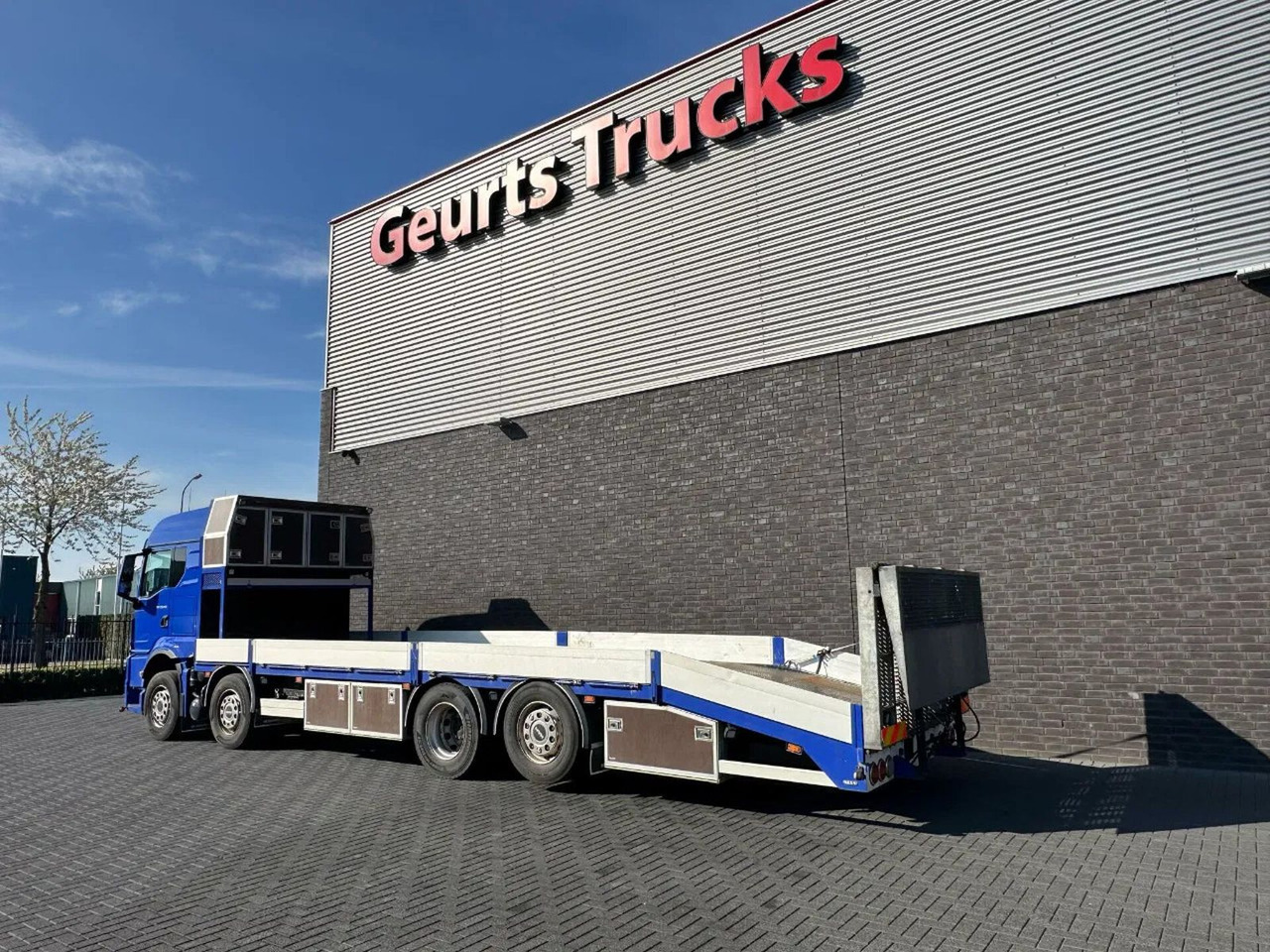 MAN TGS 35.510 8X2-6BL OPRIJWAGEN/MACHINE TRANSPORTE - Camión portavehículos: foto 3 MAN TGS 35.510 8X2-6BL OPRIJWAGEN/MACHINE TRANSPORTE - Camión portavehículos: foto 3