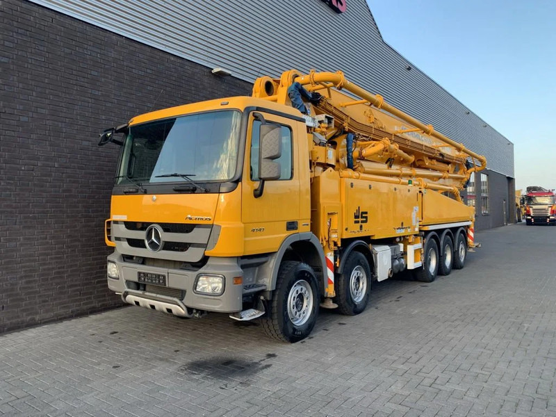 Mercedes-Benz Actros 5041 10X4 + SERMAC 6 RZ 56 METER CONCRETE PUMP - Camión bomba de hormigón: foto 2 Mercedes-Benz Actros 5041 10X4 + SERMAC 6 RZ 56 METER CONCRETE PUMP - Camión bomba de hormigón: foto 2