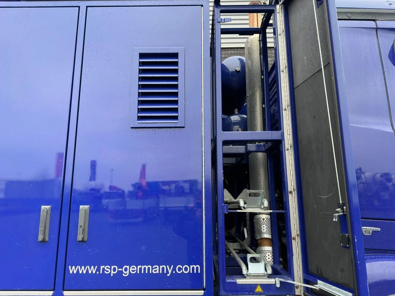 Leasing de Mercedes-Benz Arocs 3251 8X4 RSP ESE 6 RD 8000 SAUGBAGGER/SUCTIONEXCAVATOR/GRONDZUIGER Mercedes-Benz Arocs 3251 8X4 RSP ESE 6 RD 8000 SAUGBAGGER/SUCTIONEXCAVATOR/GRONDZUIGER: foto 18 Leasing de Mercedes-Benz Arocs 3251 8X4 RSP ESE 6 RD 8000 SAUGBAGGER/SUCTIONEXCAVATOR/GRONDZUIGER Mercedes-Benz Arocs 3251 8X4 RSP ESE 6 RD 8000 SAUGBAGGER/SUCTIONEXCAVATOR/GRONDZUIGER: foto 18