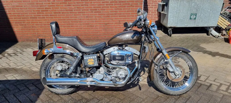 Harley-Davidson FXE SUPER GLIDE.... 1200 AMF first paint - Motocicleta: foto 1 Harley-Davidson FXE SUPER GLIDE.... 1200 AMF first paint - Motocicleta: foto 1