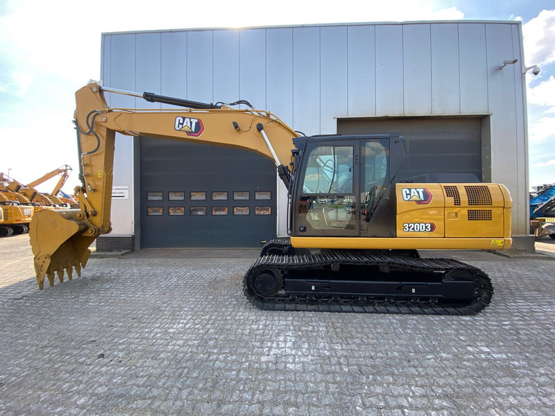 Caterpillar 320D3 - NEW / bucket with teeth / hammerlines - Excavadora de cadenas: foto 1 Caterpillar 320D3 - NEW / bucket with teeth / hammerlines - Excavadora de cadenas: foto 1