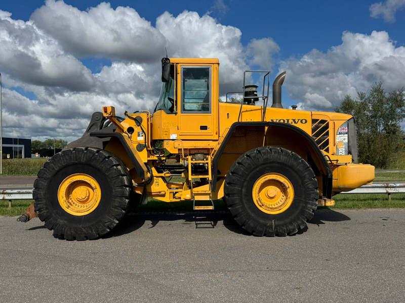 Volvo L220E - Cargadora de ruedas: foto 1 Volvo L220E - Cargadora de ruedas: foto 1