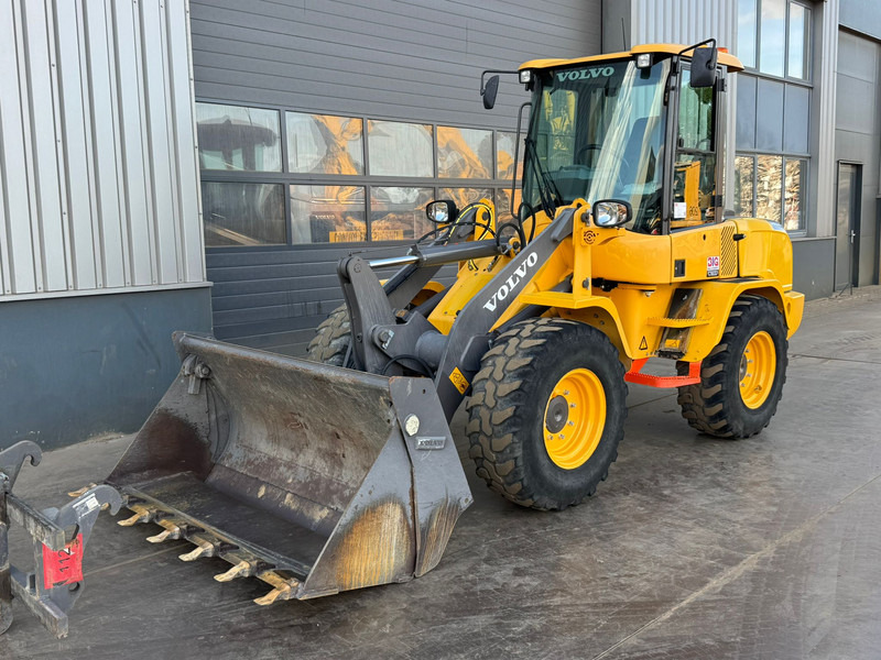 Volvo L30G - Cargadora de ruedas: foto 2 Volvo L30G - Cargadora de ruedas: foto 2