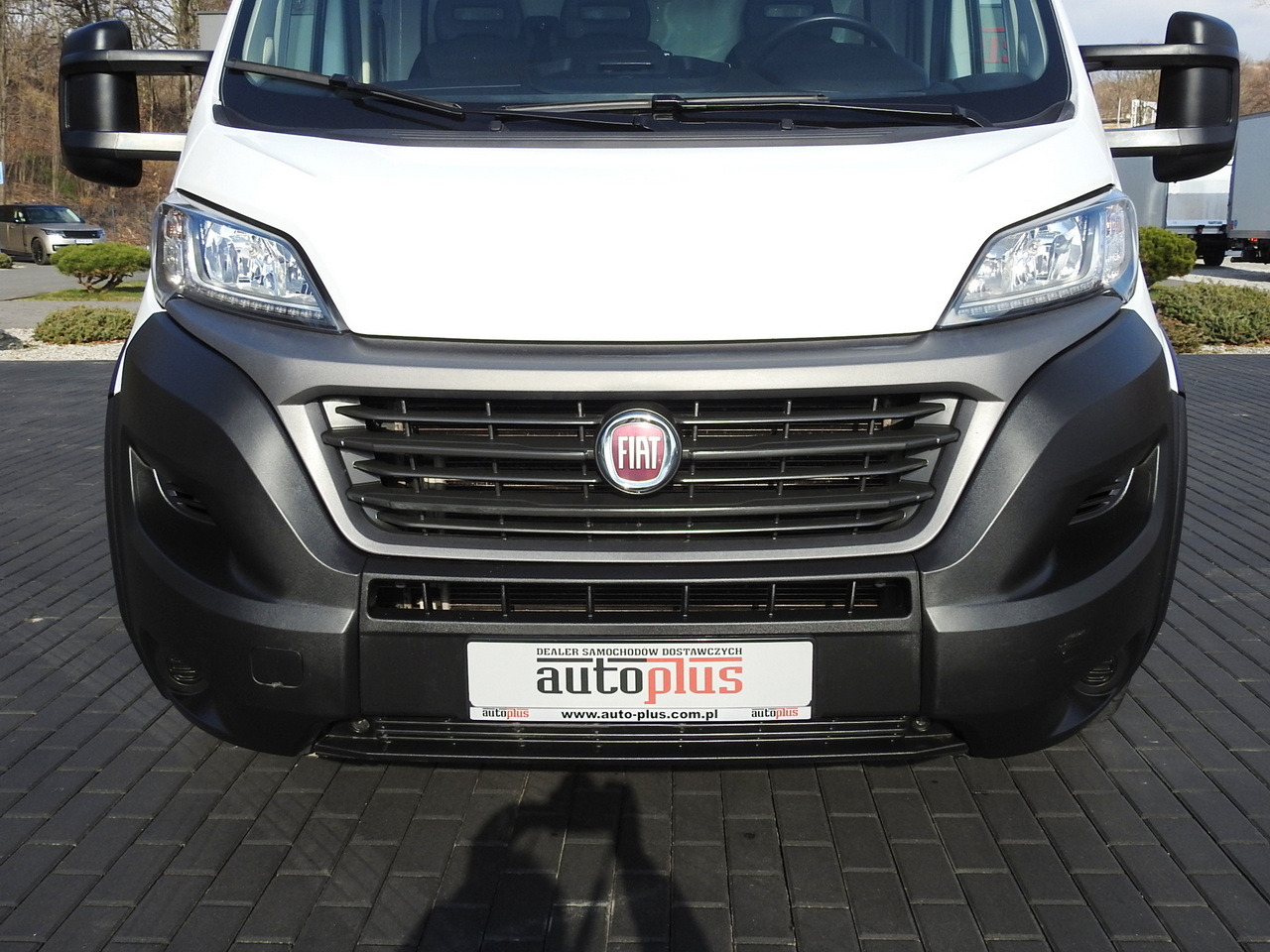 Furgoneta caja cerrada FIAT DUCATO  BOX LIFT 8 PALLETS CRUISE CONTROL NAVIGATION LED LIGHTS AIR CONDITIONING  130HP: foto 13