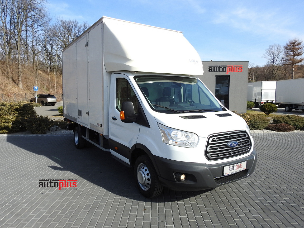 FORD TRANSIT BOX LIFT 8 PALLETS CRUISE CONTROL LED LIGHTS TWIN WHEELS AIR CONDITIONING 170HP - Furgoneta frigorifica: foto 1 FORD TRANSIT BOX LIFT 8 PALLETS CRUISE CONTROL LED LIGHTS TWIN WHEELS AIR CONDITIONING 170HP - Furgoneta frigorifica: foto 1