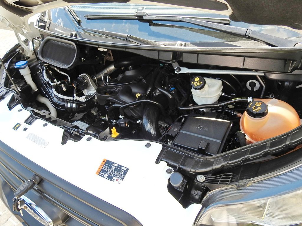 Furgoneta frigorifica Ford TRANSIT KÜHLKOFFER 0*C STROMVERSORGUNG 230V  A/C: foto 25