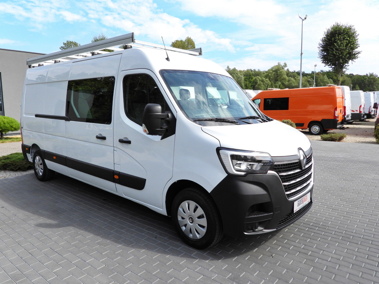 RENAULT MASTER BOX DELIVERY VAN 7 SEATS CRUISE CONTROL NAVIGATION LED LIGHTS AIR CONDITIONING 135HP - Furgoneta: foto 4 RENAULT MASTER BOX DELIVERY VAN 7 SEATS CRUISE CONTROL NAVIGATION LED LIGHTS AIR CONDITIONING 135HP - Furgoneta: foto 4
