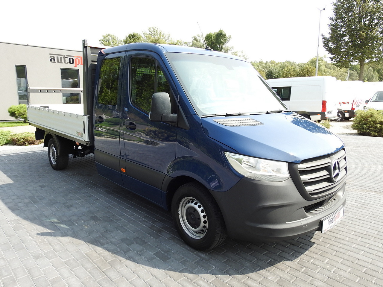 MERCEDES SPRINTER 316 STAKE BODY DOUBLE CABIN DOKA 7 SEATS AIR CONDITIONING  160HP - Furgoneta combi: foto 4 MERCEDES SPRINTER 316 STAKE BODY DOUBLE CABIN DOKA 7 SEATS AIR CONDITIONING  160HP - Furgoneta combi: foto 4