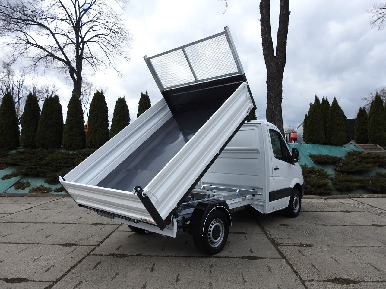 MERCEDES SPRINTER 316 THREE-WAY TIPPER CRUISE CONTROL AUTOMATIC TRANSMISSION AIR CONDITIONING 160HP - Furgoneta basculante: foto 3 MERCEDES SPRINTER 316 THREE-WAY TIPPER CRUISE CONTROL AUTOMATIC TRANSMISSION AIR CONDITIONING 160HP - Furgoneta basculante: foto 3