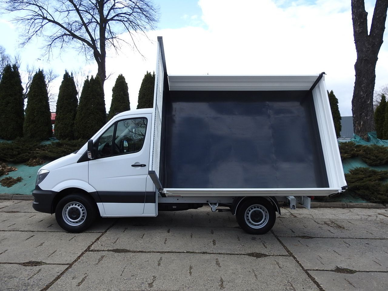 Furgoneta basculante MERCEDES SPRINTER 316 THREE-WAY TIPPER  CRUISE CONTROL AUTOMATIC TRANSMISSION  AIR CONDITIONING  160HP: foto 9