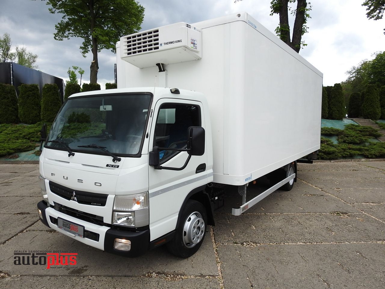 MITSUBISHI CANTER FUSO 7C15 REGRIGERATOR BOX -4*C LIFT POWER SUPPLY 230V AIR CONDITIONING AUTOMATIC TRANSMISSION 150HP - Camión frigorífico: foto 1 MITSUBISHI CANTER FUSO 7C15 REGRIGERATOR BOX -4*C LIFT POWER SUPPLY 230V AIR CONDITIONING AUTOMATIC TRANSMISSION 150HP - Camión frigorífico: foto 1