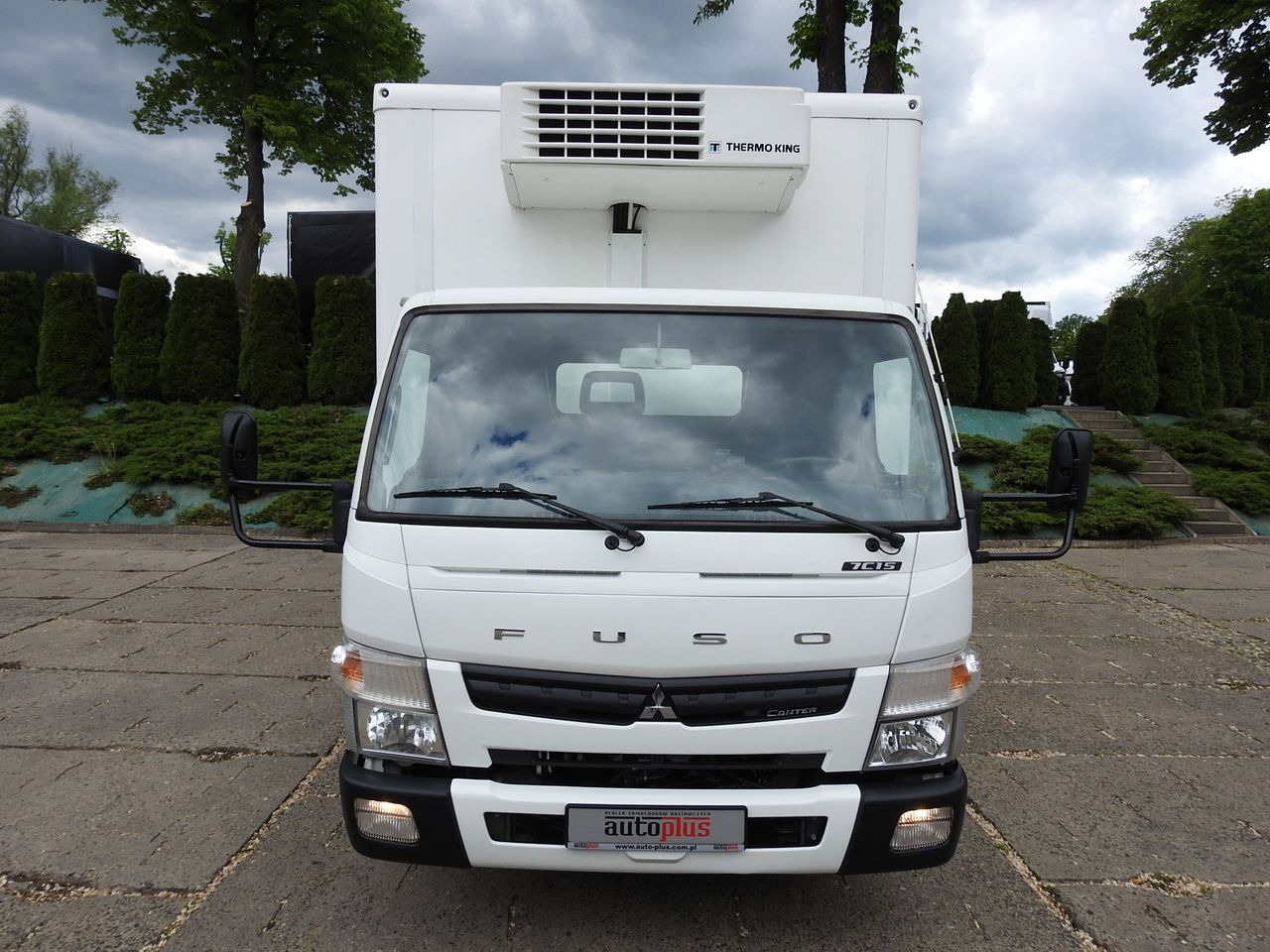 MITSUBISHI CANTER FUSO 7C15 REGRIGERATOR BOX -4*C LIFT POWER SUPPLY 230V AIR CONDITIONING AUTOMATIC TRANSMISSION 150HP - Camión frigorífico: foto 5 MITSUBISHI CANTER FUSO 7C15 REGRIGERATOR BOX -4*C LIFT POWER SUPPLY 230V AIR CONDITIONING AUTOMATIC TRANSMISSION 150HP - Camión frigorífico: foto 5