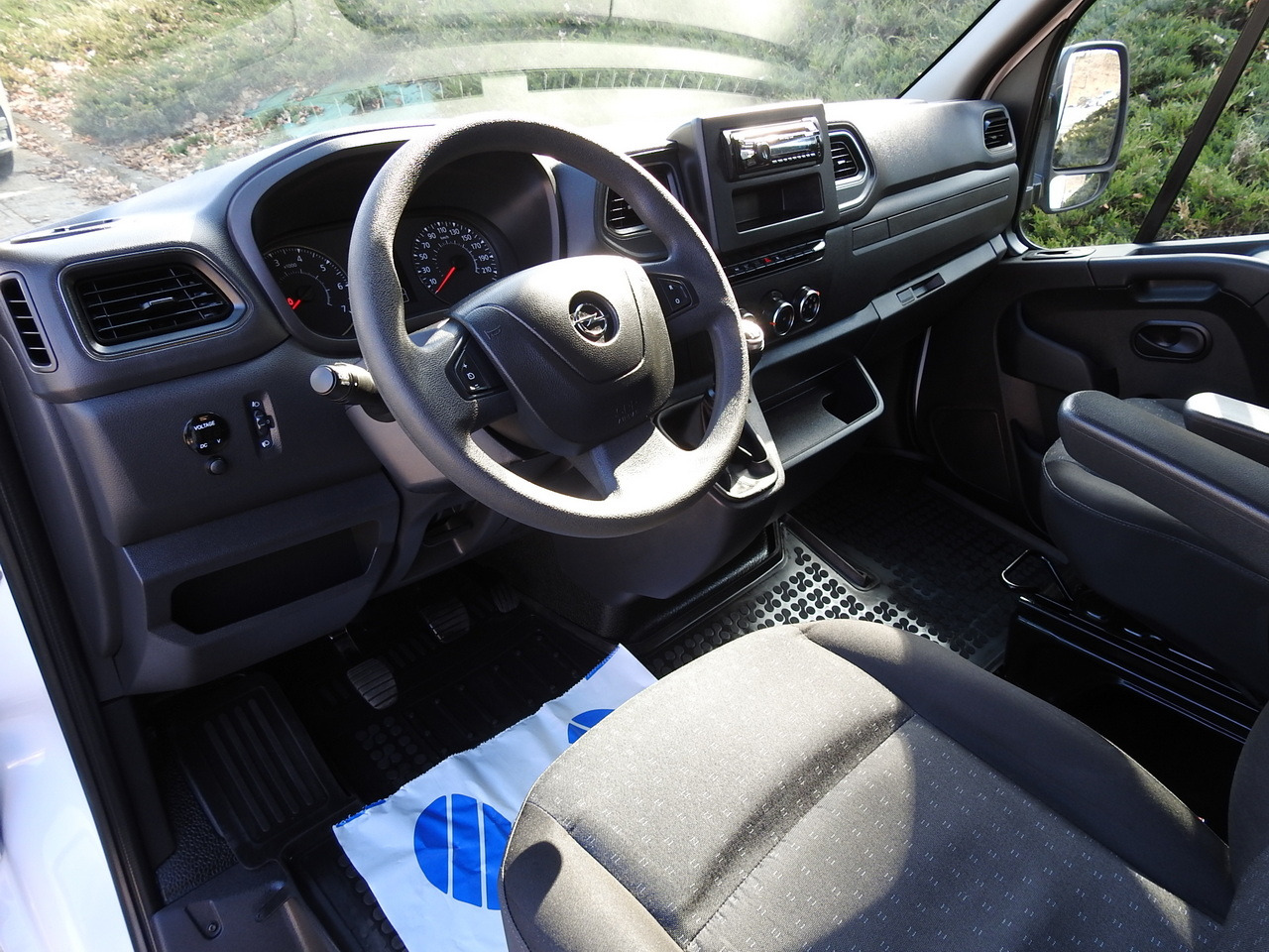 OPEL MOVANO TARPAULIN 10 PALLETS WEBASTO CRUISE CONTROL AIR CONDITIONING LED LIGHTS PNEUMATICS 165HP - Furgoneta con lona: foto 2 OPEL MOVANO TARPAULIN 10 PALLETS WEBASTO CRUISE CONTROL AIR CONDITIONING LED LIGHTS PNEUMATICS 165HP - Furgoneta con lona: foto 2