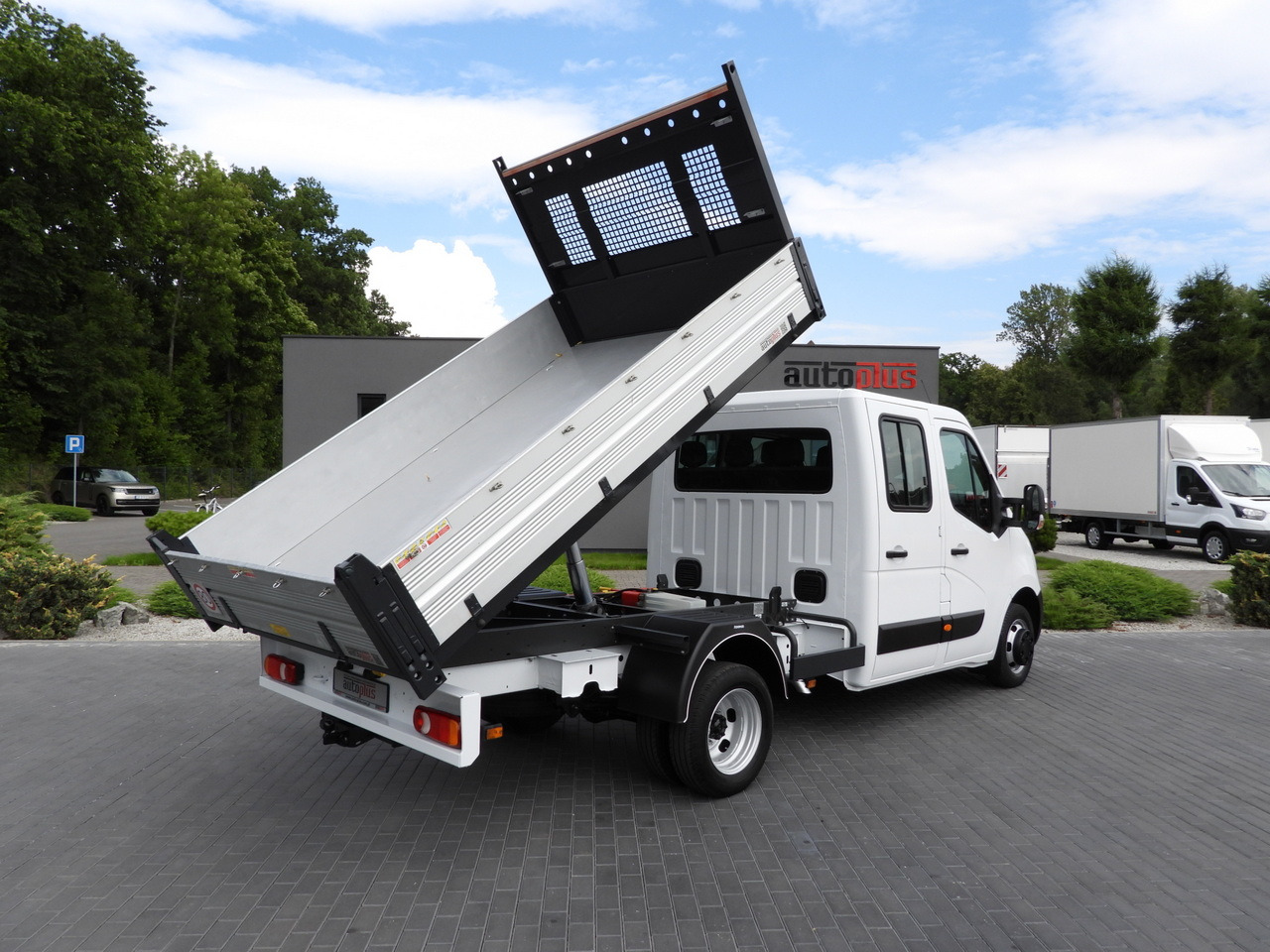 OPEL MOVANO TIPPER DOUBLE CABIN DOKA 7 SEATS LED LIGHTS TWIN WHEELS AIR CONDITIONING 145HP - Camión volquete: foto 3 OPEL MOVANO TIPPER DOUBLE CABIN DOKA 7 SEATS LED LIGHTS TWIN WHEELS AIR CONDITIONING 145HP - Camión volquete: foto 3