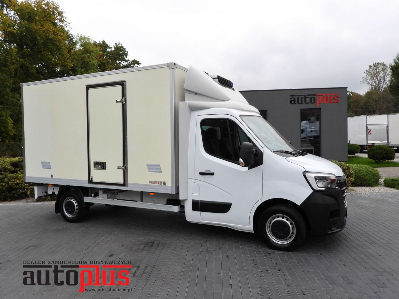 RENAULT MASTER REGRIGERATOR BOX 0*C LED LIGHTS AIR CONDITIONING 165HP - Furgoneta frigorifica: foto 1 RENAULT MASTER REGRIGERATOR BOX 0*C LED LIGHTS AIR CONDITIONING 165HP - Furgoneta frigorifica: foto 1