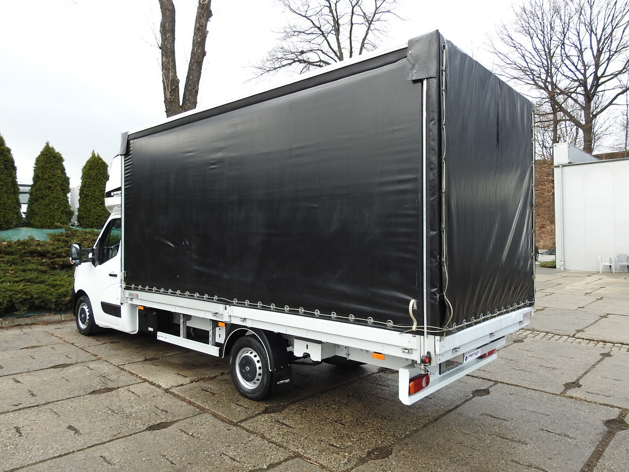 Furgoneta con lona RENAULT MASTER TARPAULIN 10 PALLETS WEBASTO CRUISE CONTROL AIR CONDITIONING LED LIGHTS PNEUMATICS  165HP: foto 10