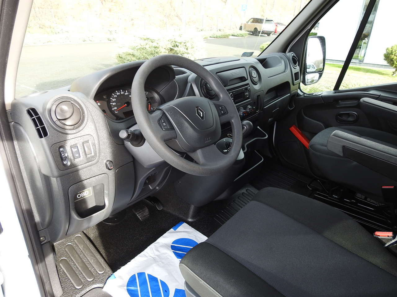 RENAULT MASTER TARPAULIN 10 PALLETS WEBASTO CRUISE CONTROL AIR CONDITIONING PNEUMATICS AUTOMATIC TRANSMISSION 170HP - Furgoneta con lona: foto 2 RENAULT MASTER TARPAULIN 10 PALLETS WEBASTO CRUISE CONTROL AIR CONDITIONING PNEUMATICS AUTOMATIC TRANSMISSION 170HP - Furgoneta con lona: foto 2