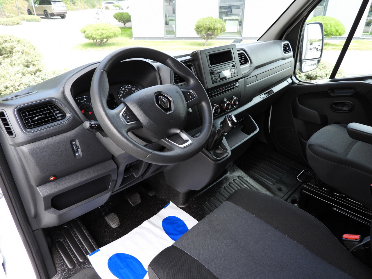 RENAULT MASTER TARPAULIN 8 PALLETS WEBASTO CRUISE CONTROL LED LIGHTS PNEUMATICS AIR CONDITIONING 165HP - Furgoneta con lona: foto 2 RENAULT MASTER TARPAULIN 8 PALLETS WEBASTO CRUISE CONTROL LED LIGHTS PNEUMATICS AIR CONDITIONING 165HP - Furgoneta con lona: foto 2