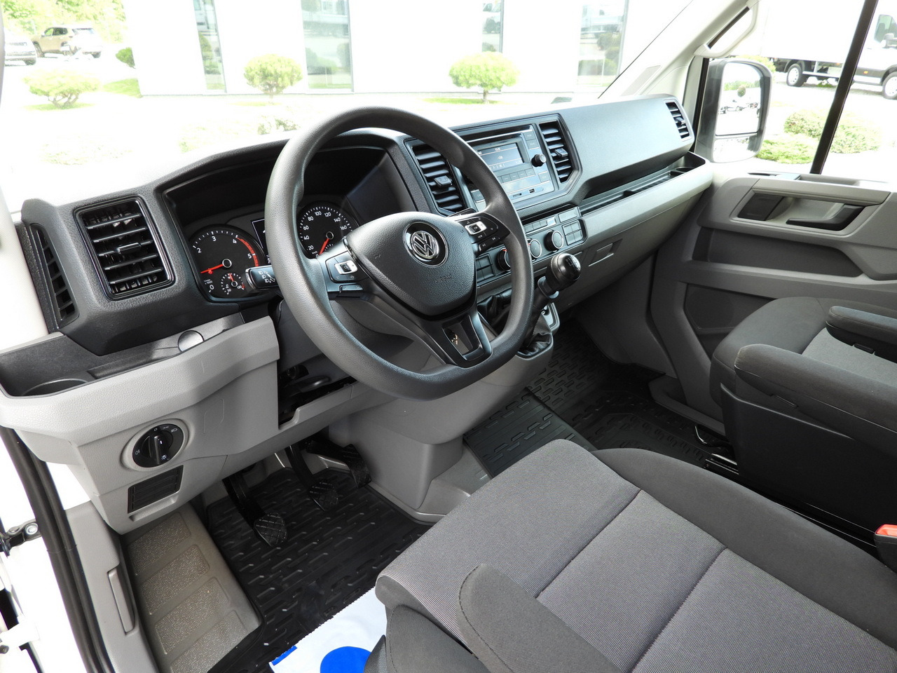 VOLKSWAGEN CRAFTER TARPAULIN LIFT 8 PALLETS WEBASTO CRUISE CONTROL LED LIGHTS AIR CONDITIONING 180HP - Furgoneta con lona: foto 2 VOLKSWAGEN CRAFTER TARPAULIN LIFT 8 PALLETS WEBASTO CRUISE CONTROL LED LIGHTS AIR CONDITIONING 180HP - Furgoneta con lona: foto 2