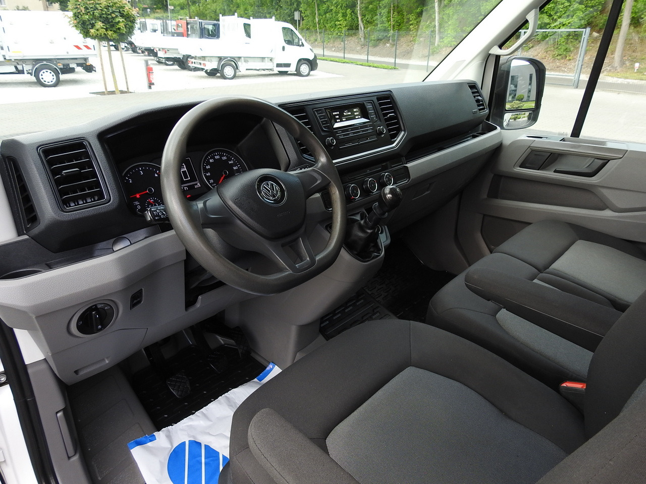 VOLKSWAGEN CRAFTER TIPPER CRUISE CONTROL  100HP - Furgoneta basculante: foto 2 VOLKSWAGEN CRAFTER TIPPER CRUISE CONTROL  100HP - Furgoneta basculante: foto 2