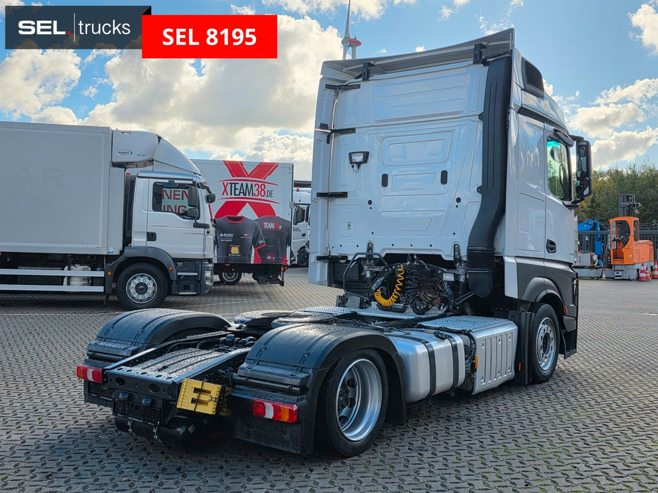 Mercedes-Benz Actros 1845 / Retarder / 2 Tanks / Standklima - Cabeza tractora: foto 5 Mercedes-Benz Actros 1845 / Retarder / 2 Tanks / Standklima - Cabeza tractora: foto 5