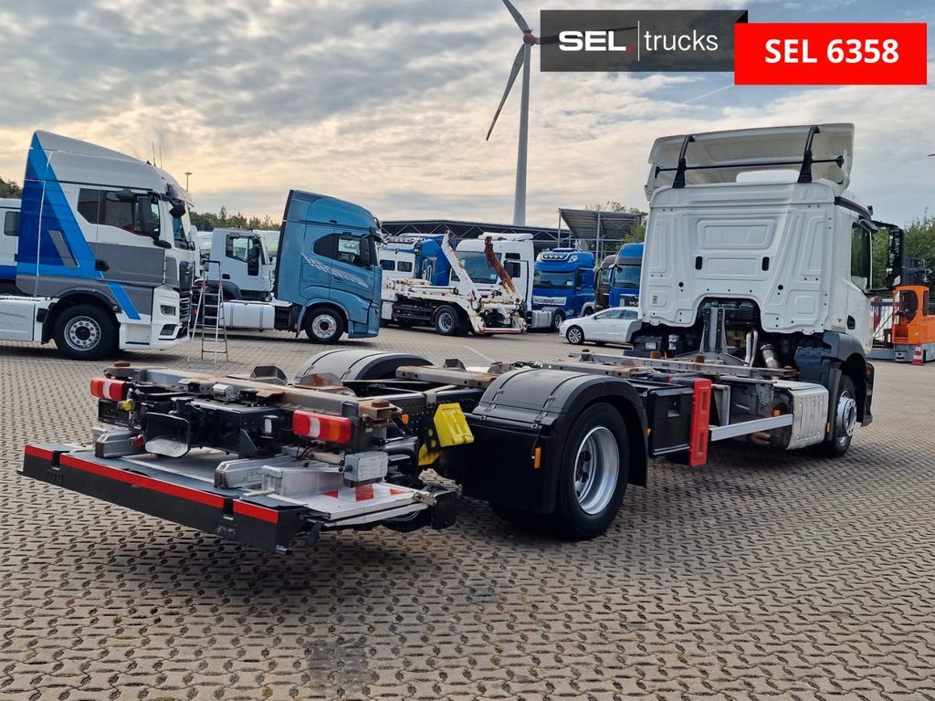 Mercedes-Benz Antos 1840 / Ladebordwand / Retarder - Camión portacontenedore/ Intercambiable: foto 5 Mercedes-Benz Antos 1840 / Ladebordwand / Retarder - Camión portacontenedore/ Intercambiable: foto 5