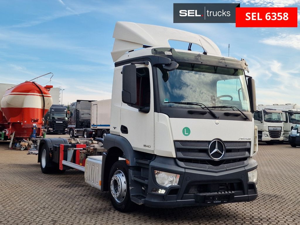 Mercedes-Benz Antos 1840 / Ladebordwand / Retarder - Camión portacontenedore/ Intercambiable: foto 3 Mercedes-Benz Antos 1840 / Ladebordwand / Retarder - Camión portacontenedore/ Intercambiable: foto 3