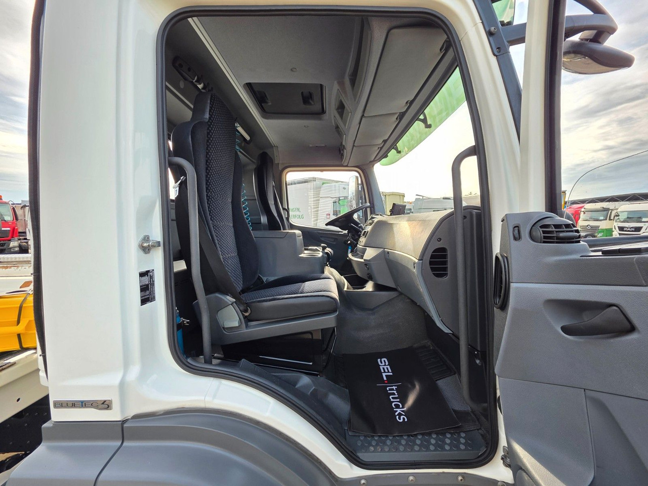 Camión volquete Mercedes-Benz Axor 1833 / F.X. Meiller: foto 16