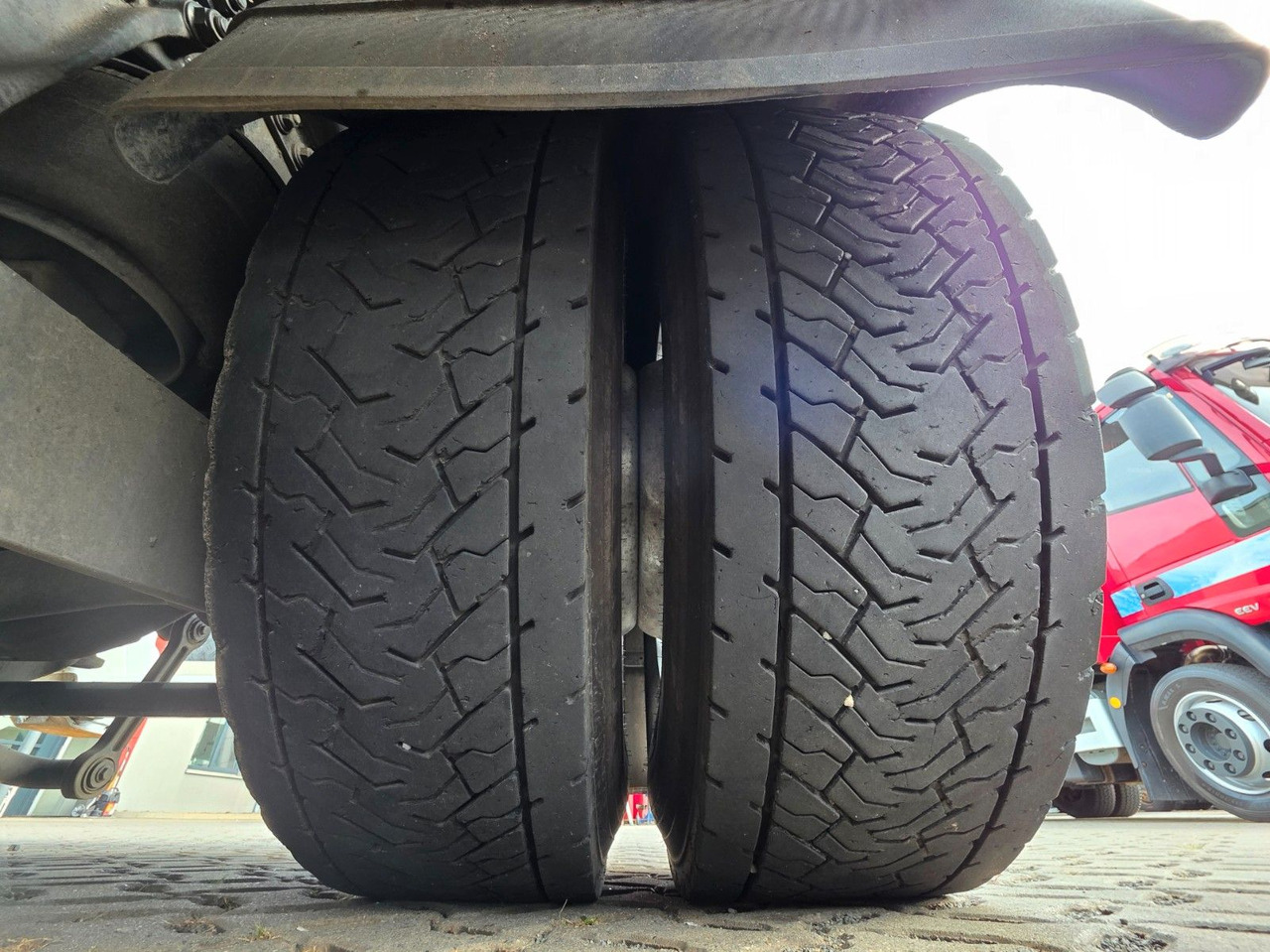 Camión volquete Mercedes-Benz Axor 1833 / F.X. Meiller: foto 29