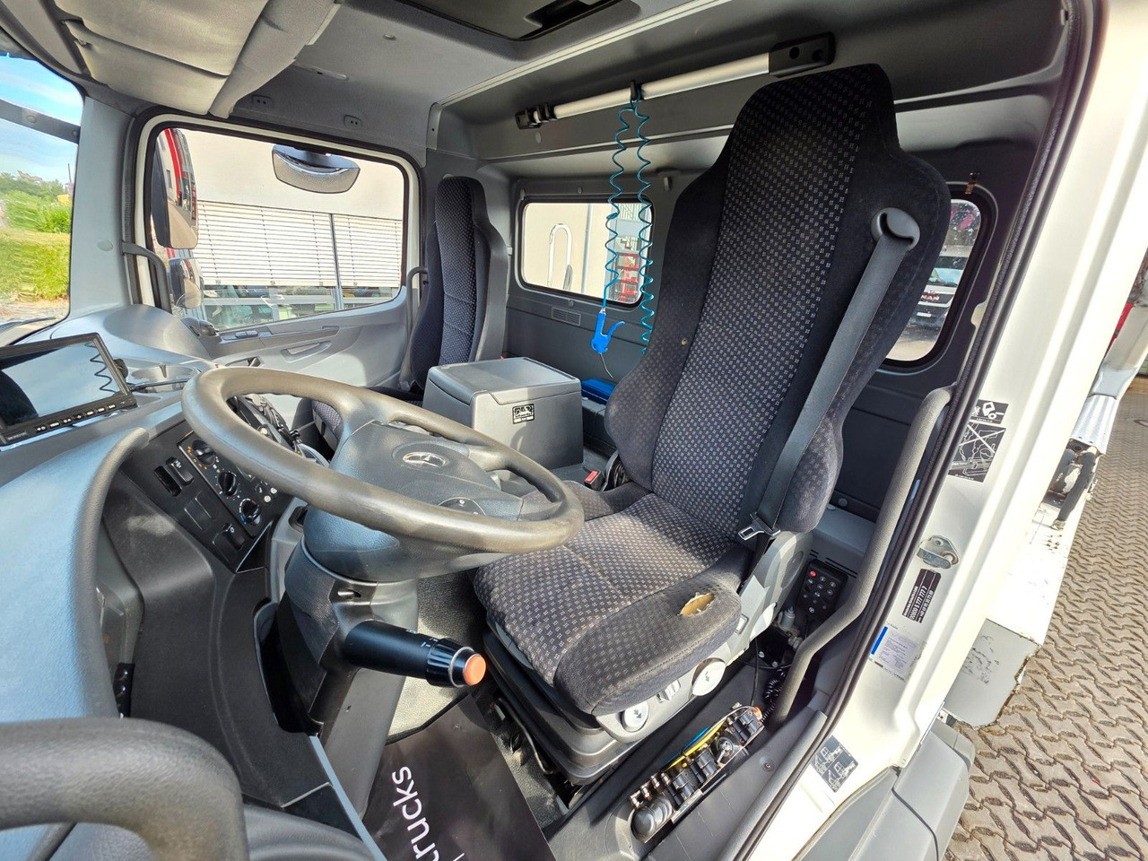 Camión volquete Mercedes-Benz Axor 1833 / F.X. Meiller: foto 15