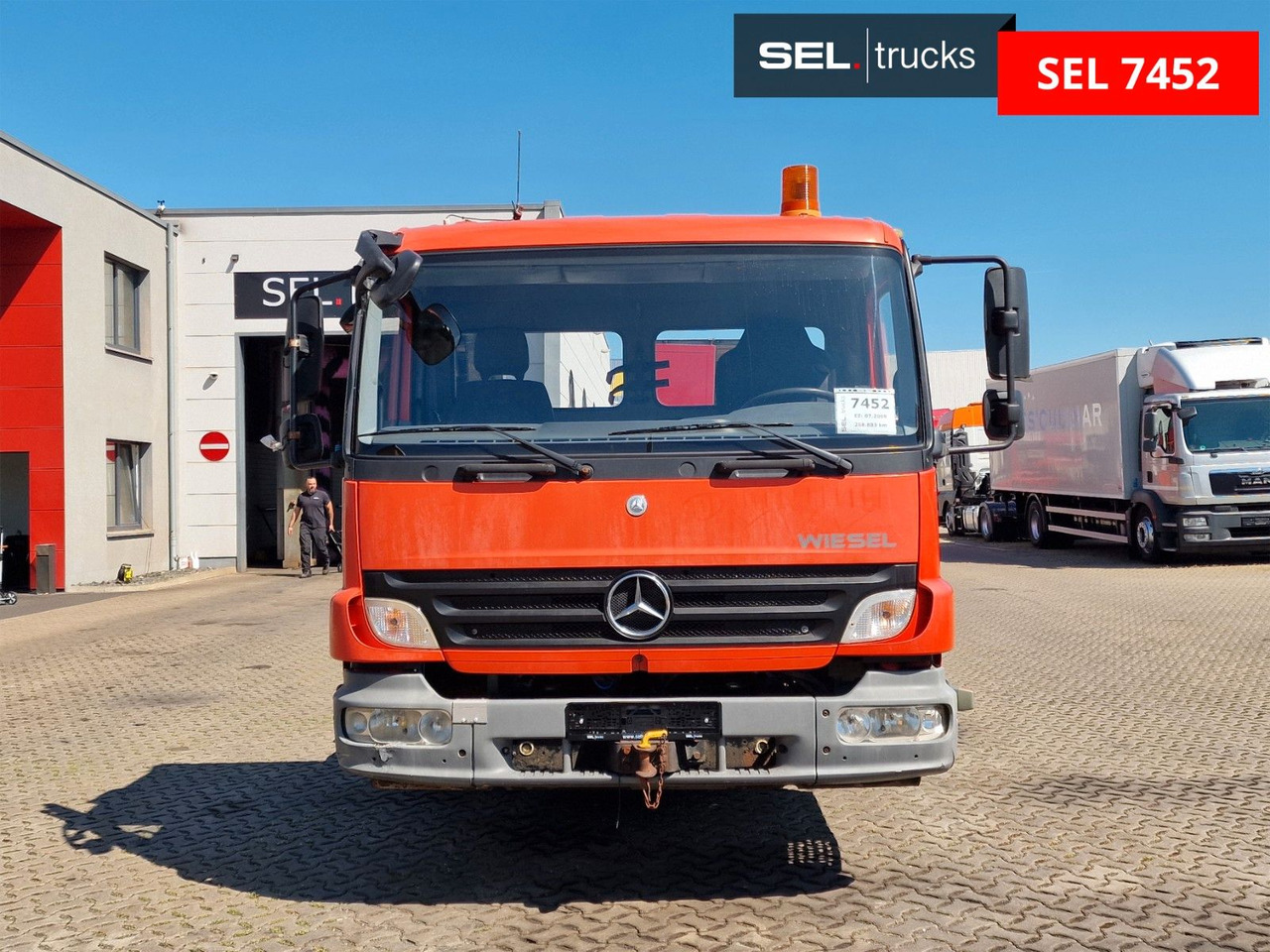 Mercedes-Benz KAMAG WBH 25 / Umsetzer / Wiesel / Rangierer - Camión portacontenedore/ Intercambiable: foto 2 Mercedes-Benz KAMAG WBH 25 / Umsetzer / Wiesel / Rangierer - Camión portacontenedore/ Intercambiable: foto 2