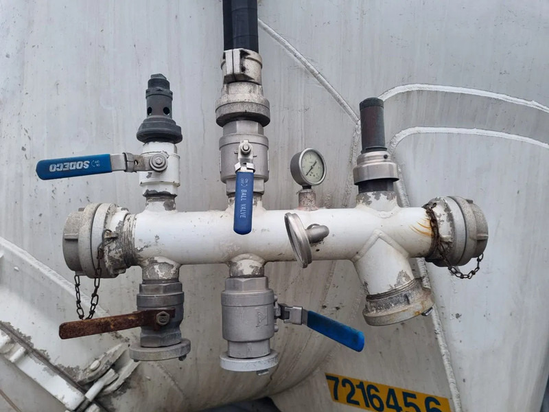 Semirremolque cisterna Benalu T39NLNEP: foto 7 Semirremolque cisterna Benalu T39NLNEP: foto 7