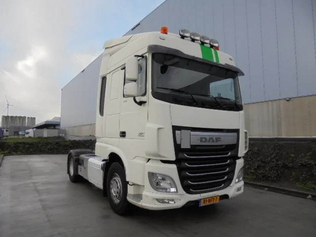 DAF XF 440 - Cabeza tractora: foto 3 DAF XF 440 - Cabeza tractora: foto 3