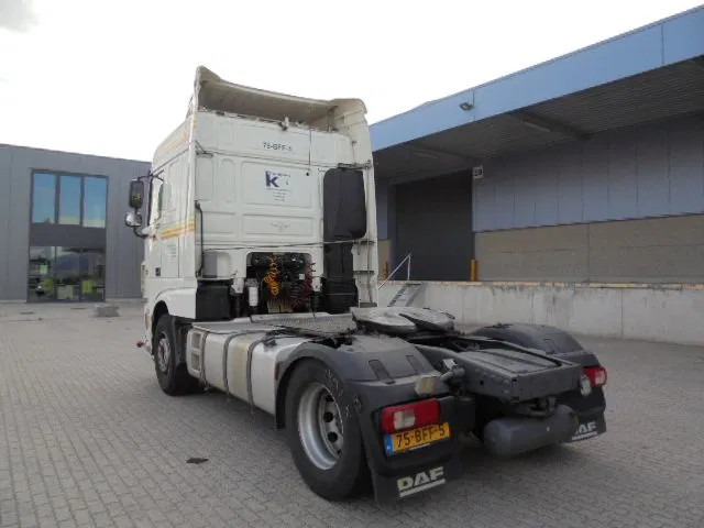 DAF XF 440 - Cabeza tractora: foto 5 DAF XF 440 - Cabeza tractora: foto 5