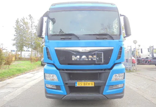 MAN TGX 26.440 XL - Cabeza tractora: foto 2 MAN TGX 26.440 XL - Cabeza tractora: foto 2