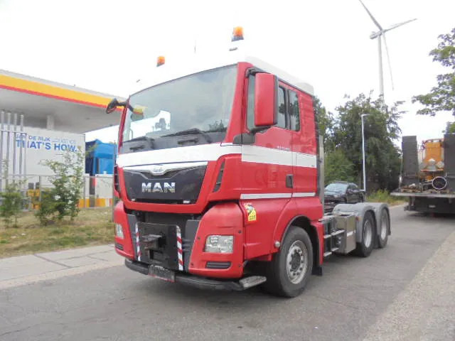 MAN TGX 33.480 6X4 Manual Gearbox Retarder - Cabeza tractora: foto 1 MAN TGX 33.480 6X4 Manual Gearbox Retarder - Cabeza tractora: foto 1