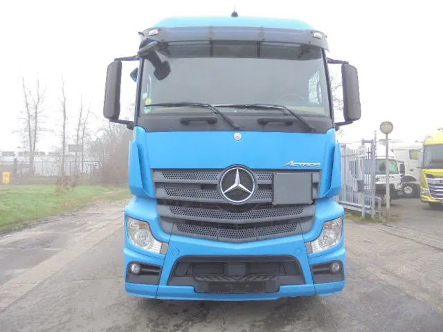 Mercedes-Benz Actros 1842 LS EUR6 - Cabeza tractora: foto 2 Mercedes-Benz Actros 1842 LS EUR6 - Cabeza tractora: foto 2