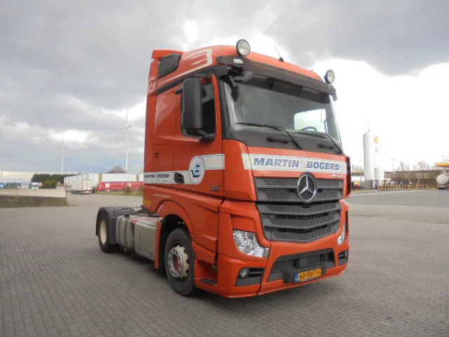 Mercedes-Benz Actros 1842 LS NL TRUCK - Cabeza tractora: foto 3 Mercedes-Benz Actros 1842 LS NL TRUCK - Cabeza tractora: foto 3
